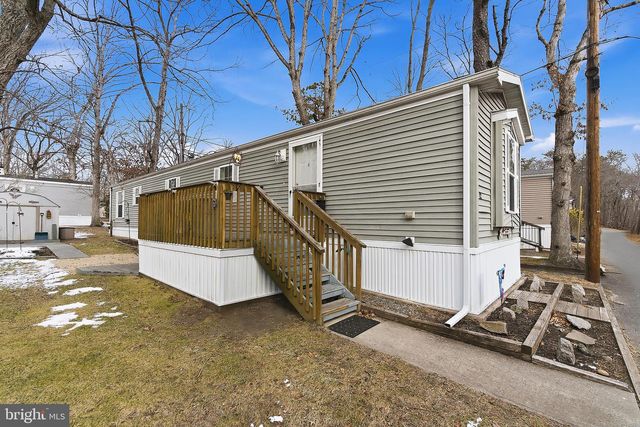 12 LACE BARK LANE, Jackson, NJ 08527