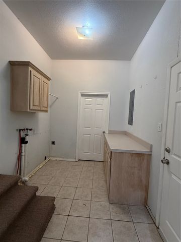 201 N Dallas Street, Palmer, TX 75152