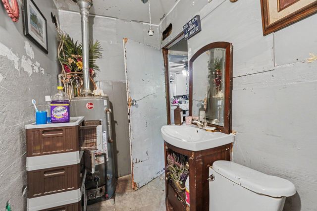 37 Logan Street, Battle Creek City, MI 49015