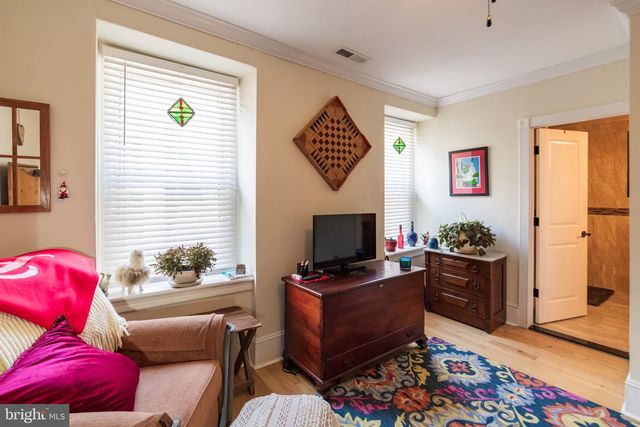 4914 CEDAR AVE, Philadelphia, PA 19143