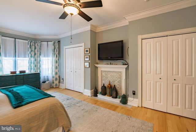 4914 CEDAR AVE, Philadelphia, PA 19143