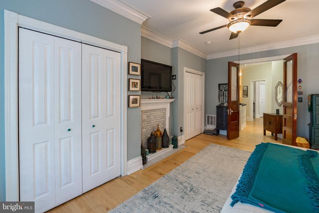 4914 CEDAR AVE, Philadelphia, PA 19143