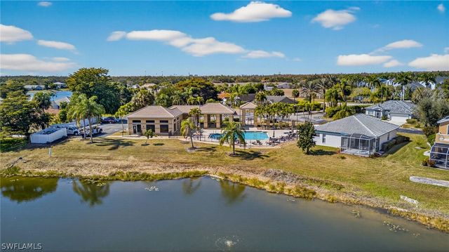 7611 Cameron CIR, Fort Myers, FL 33912