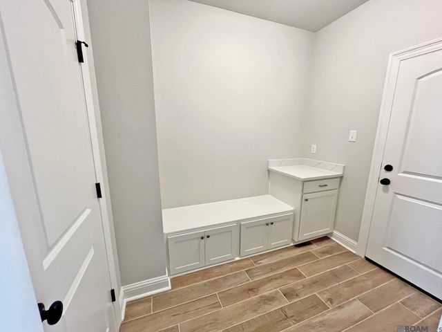 1232 Lakehaven Dr, Gonzales, LA 70737