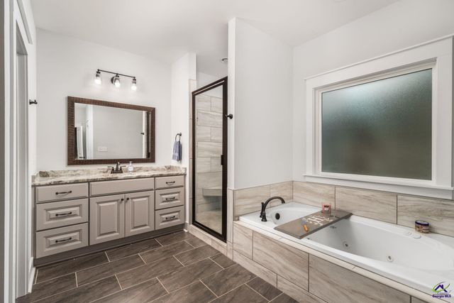 400 Rustic Live Oak Trail, Bonaire, GA 31005