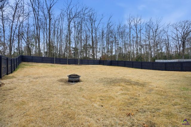 400 Rustic Live Oak Trail, Bonaire, GA 31005