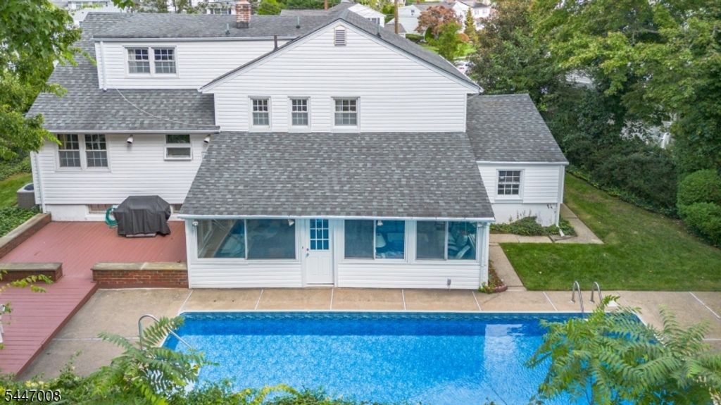 121 Bender Dr, Clifton City, NJ 07013 — photo 3