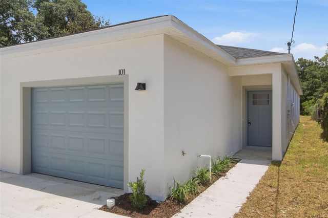67 GLOVER STREET, Eustis, FL 32726