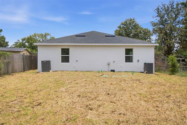 67 GLOVER STREET, Eustis, FL 32726