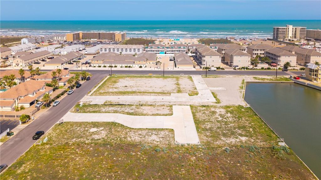 14901 Granada Dr 9, Corpus Christi, TX 78418