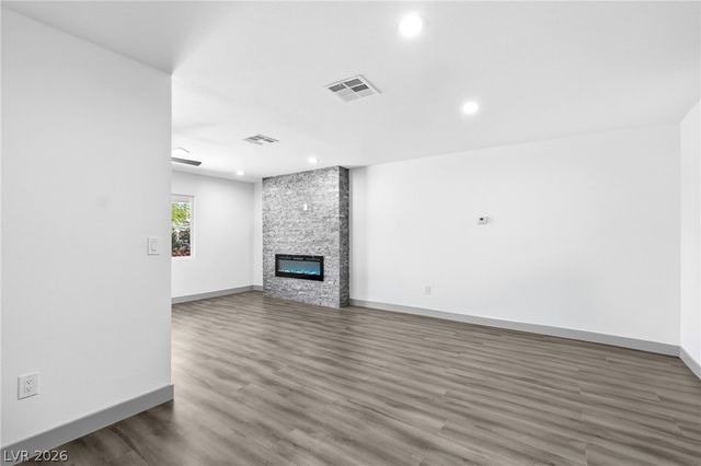 2008 Hassett Avenue, Las Vegas, NV 89104