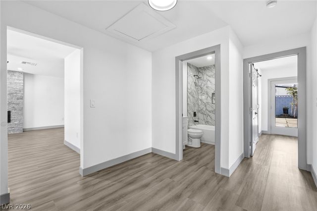 2008 Hassett Avenue, Las Vegas, NV 89104