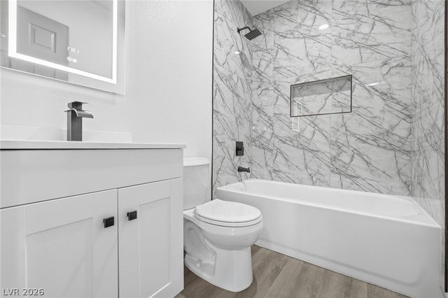 2008 Hassett Avenue, Las Vegas, NV 89104