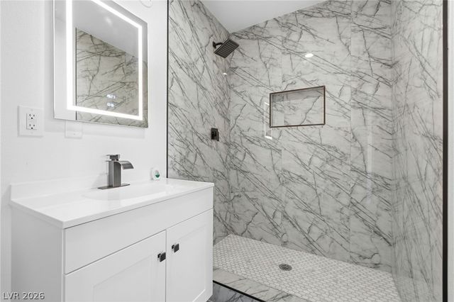 2008 Hassett Avenue, Las Vegas, NV 89104