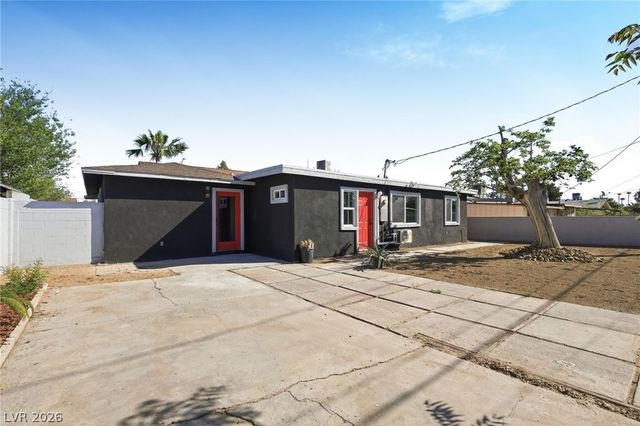 2008 Hassett Avenue, Las Vegas, NV 89104