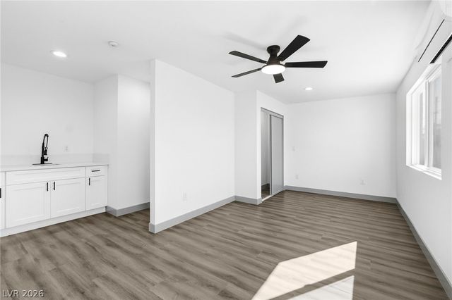 2008 Hassett Avenue, Las Vegas, NV 89104