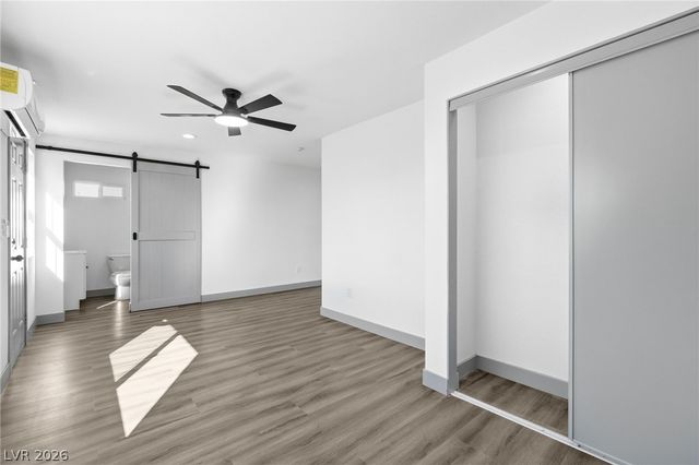 2008 Hassett Avenue, Las Vegas, NV 89104