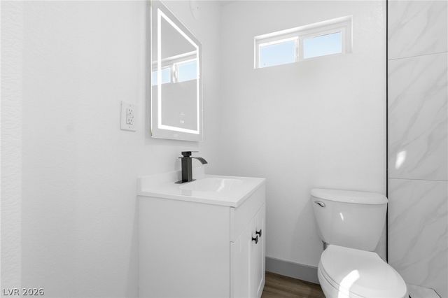 2008 Hassett Avenue, Las Vegas, NV 89104