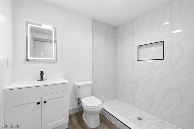 2008 Hassett Avenue, Las Vegas, NV 89104