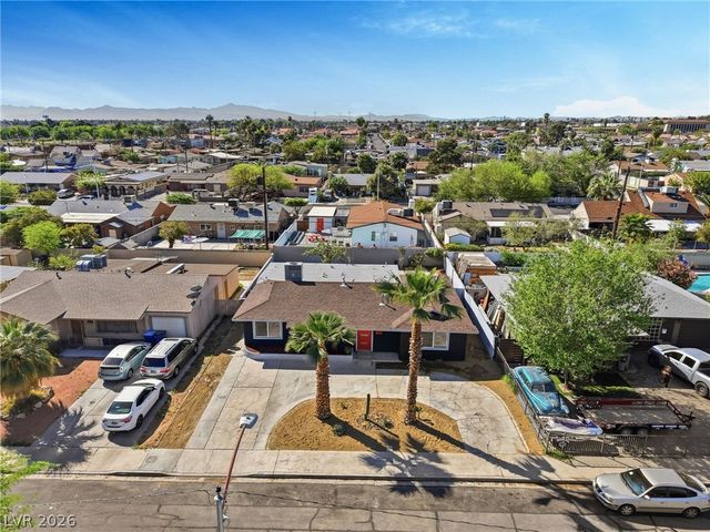 2008 Hassett Avenue, Las Vegas, NV 89104