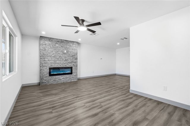 2008 Hassett Avenue, Las Vegas, NV 89104