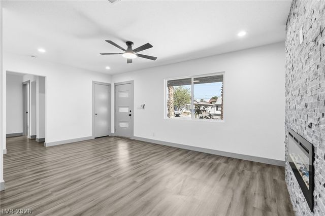 2008 Hassett Avenue, Las Vegas, NV 89104