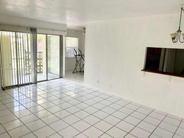 2035 NW 46th Ave D103, Lauderhill, FL 33313