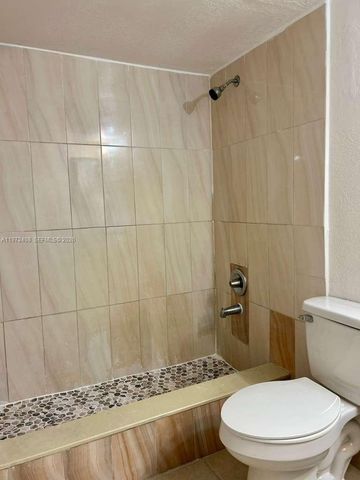 2035 NW 46th Ave D103, Lauderhill, FL 33313