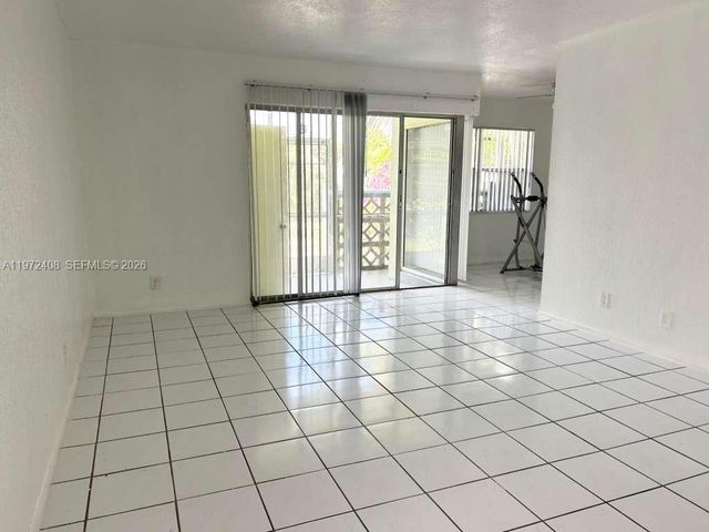 2035 NW 46th Ave D103, Lauderhill, FL 33313