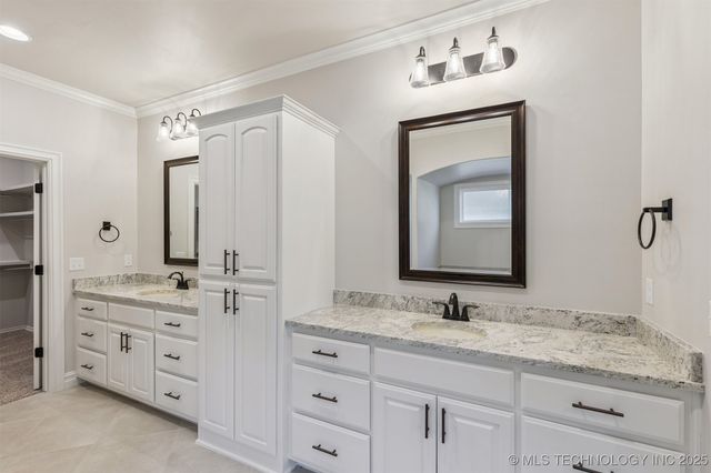 712 E 149th Street S, Glenpool, OK 74033