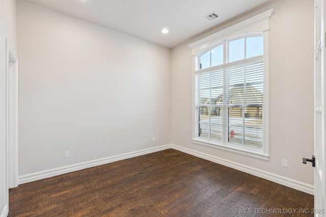 712 E 149th Street S, Glenpool, OK 74033