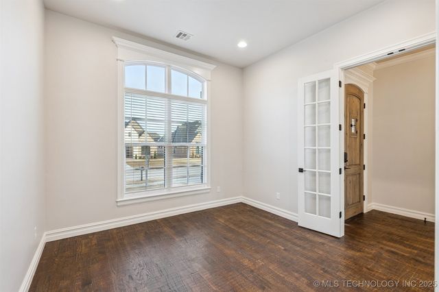 712 E 149th Street S, Glenpool, OK 74033