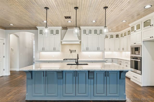 712 E 149th Street S, Glenpool, OK 74033