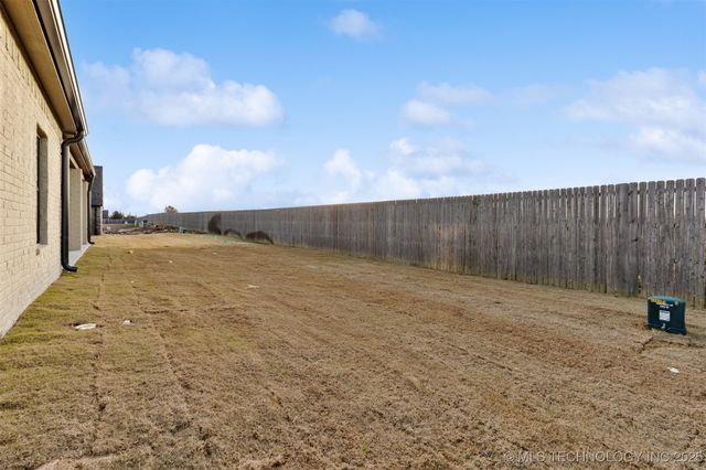 712 E 149th Street S, Glenpool, OK 74033