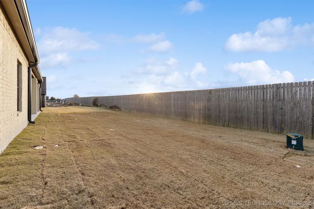 712 E 149th Street S, Glenpool, OK 74033