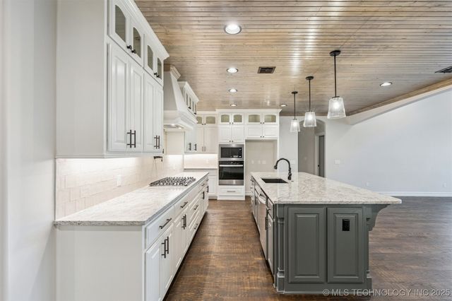 712 E 149th Street S, Glenpool, OK 74033