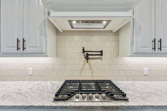 712 E 149th Street S, Glenpool, OK 74033