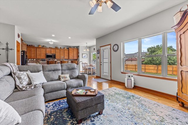 5736 84th STREET, Kenosha, WI 53142