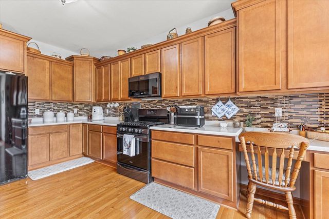5736 84th STREET, Kenosha, WI 53142