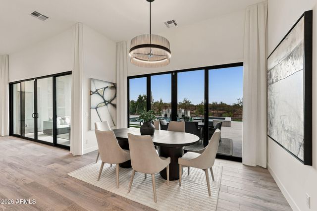 1708 E CREEK CANYON Road, Phoenix, AZ 85086