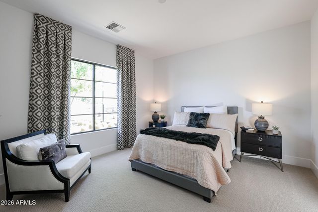 1708 E CREEK CANYON Road, Phoenix, AZ 85086