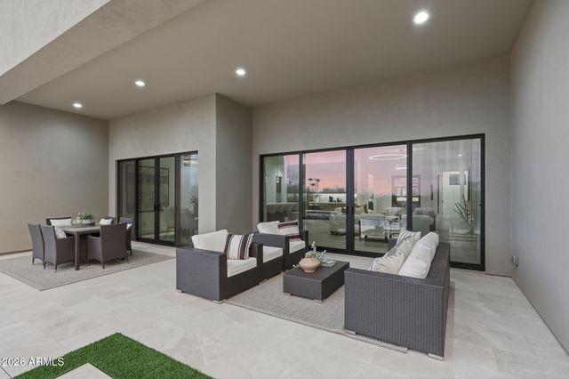 1708 E CREEK CANYON Road, Phoenix, AZ 85086