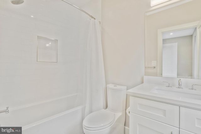 601 N HENRY ST, Alexandria, VA 22314
