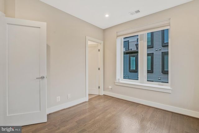 601 N HENRY ST, Alexandria, VA 22314