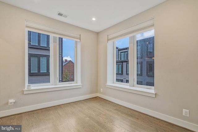 601 N HENRY ST, Alexandria, VA 22314