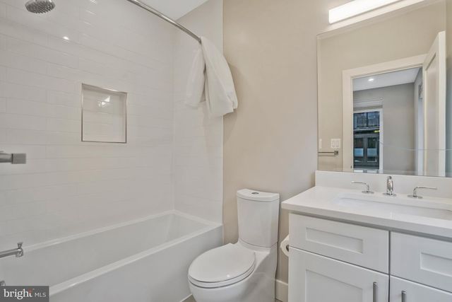 601 N HENRY ST, Alexandria, VA 22314