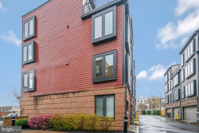 601 N HENRY ST, Alexandria, VA 22314