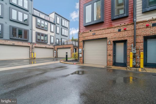 601 N HENRY ST, Alexandria, VA 22314
