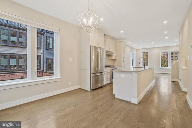 601 N HENRY ST, Alexandria, VA 22314