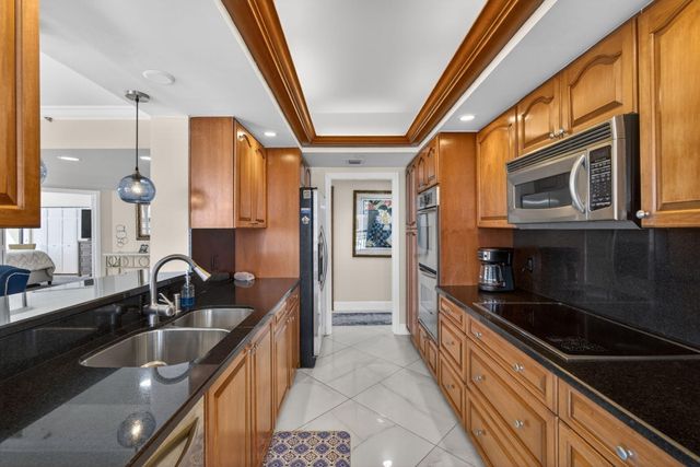 4100 N Ocean Drive 304, Riviera Beach, FL 33404